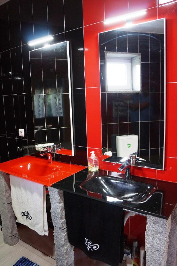 Casinha Das Bonecas - Casa Com Piscina Privada Авиеро Екстериор снимка